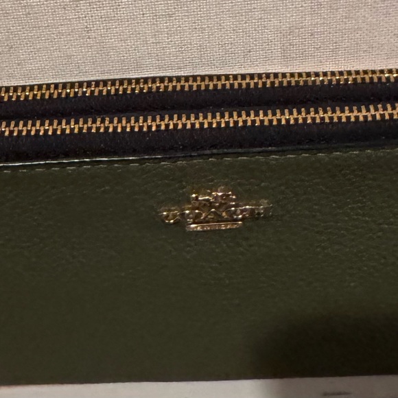 Coach Olive and Ivory Leather Wristlet - Picture 2 of 6